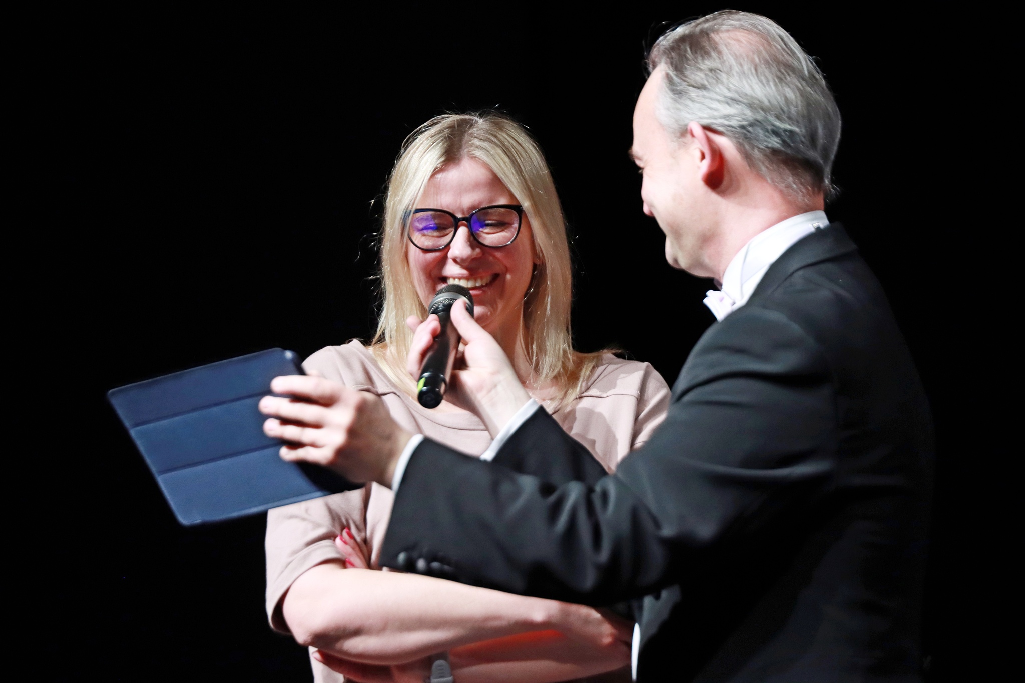 Obraz dla galerii: 13.04.2025 Ale Kino! Koncert Grupy MoCarta - Fot. Mirosław Wiśniewski