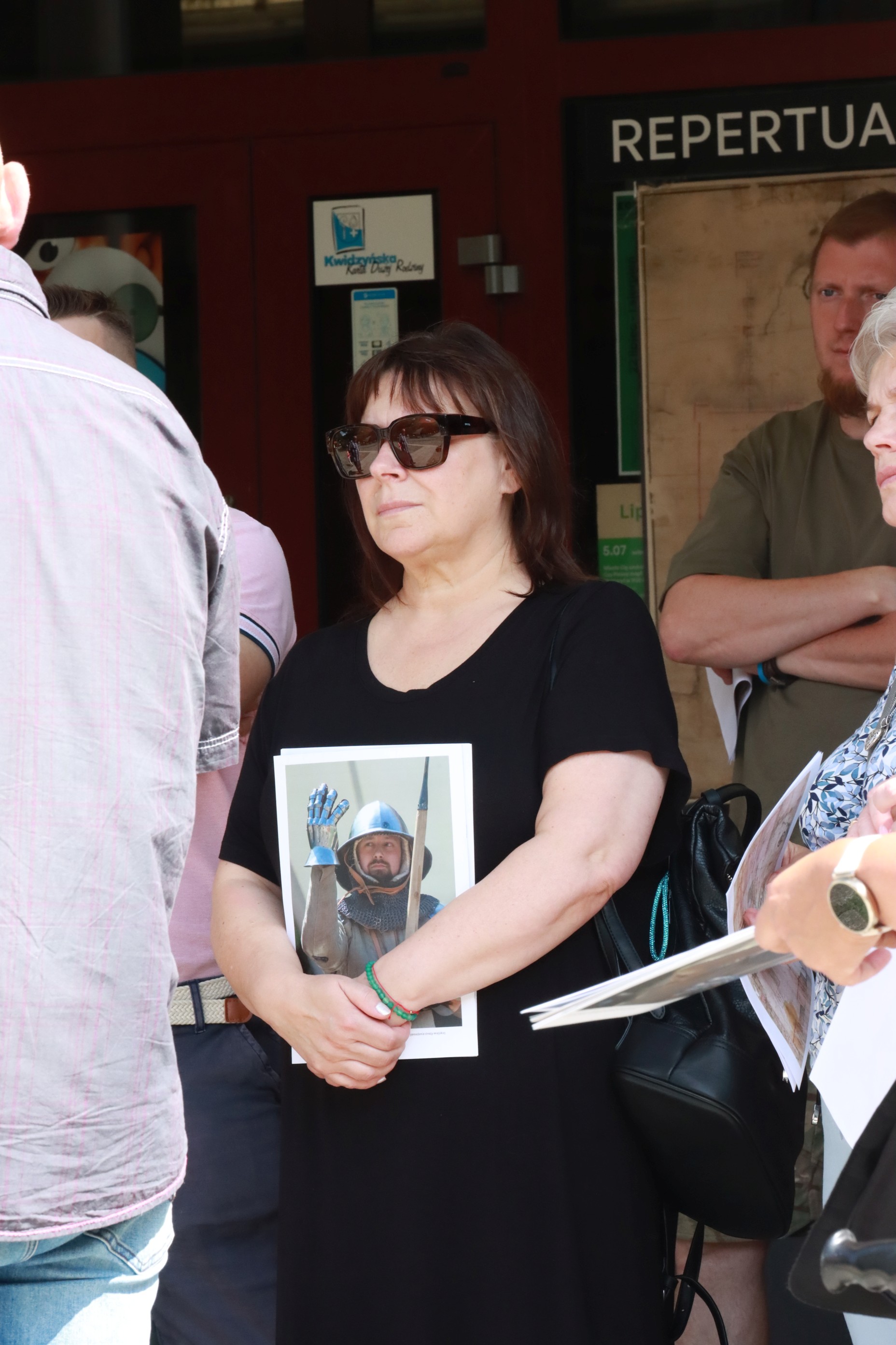 Obraz dla galerii: 26.07.2025 Spacer Czego oczy nie widzą - fot. Karolina Studzińska