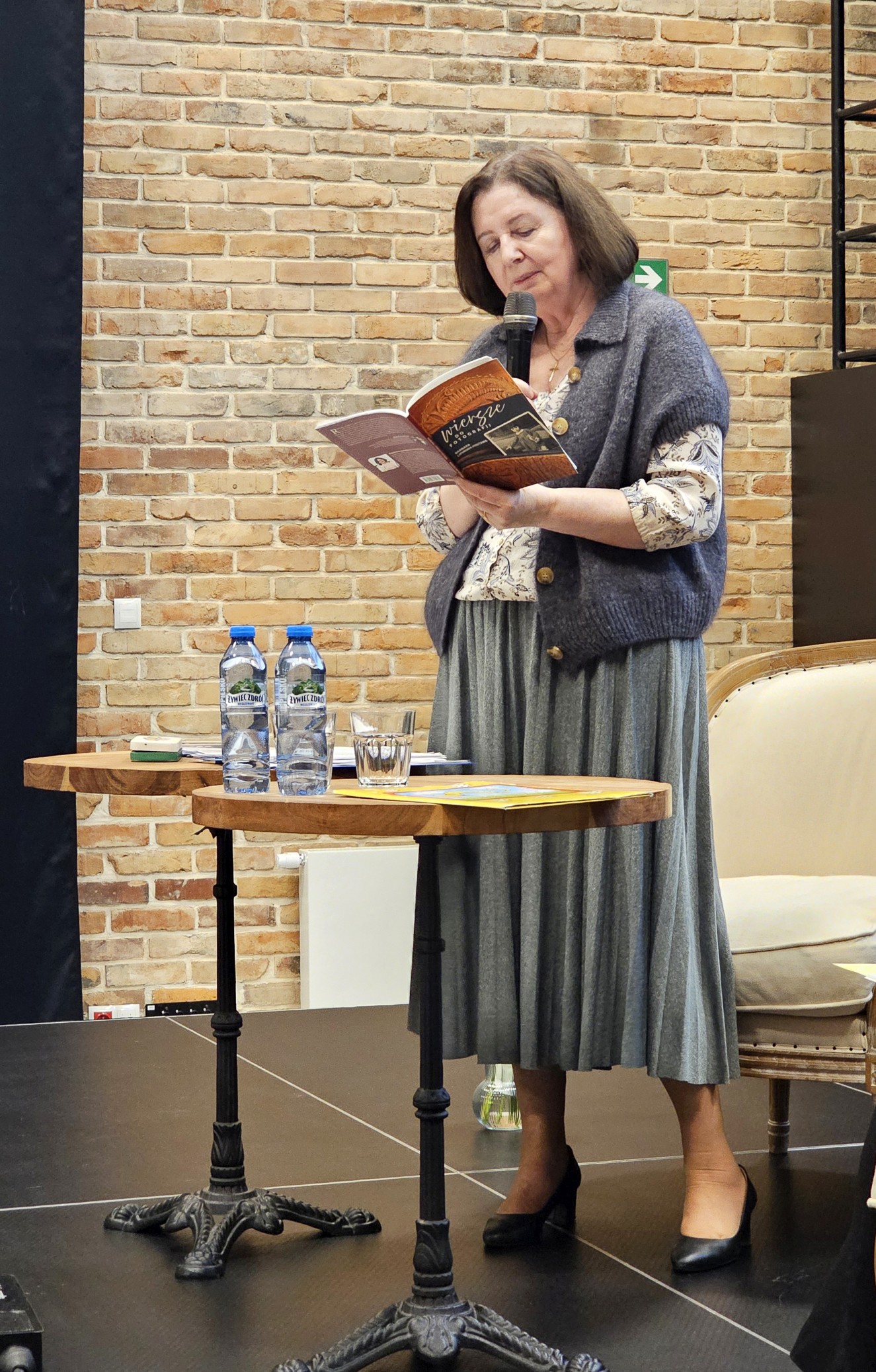 Obraz dla galerii: 09.12.2025 Wieczór autorski Barbary Lipińskiej-Postawy - fot. Karolina Studzińska